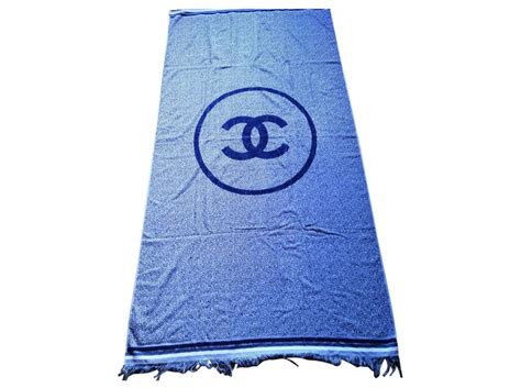 serviette de bain chanel